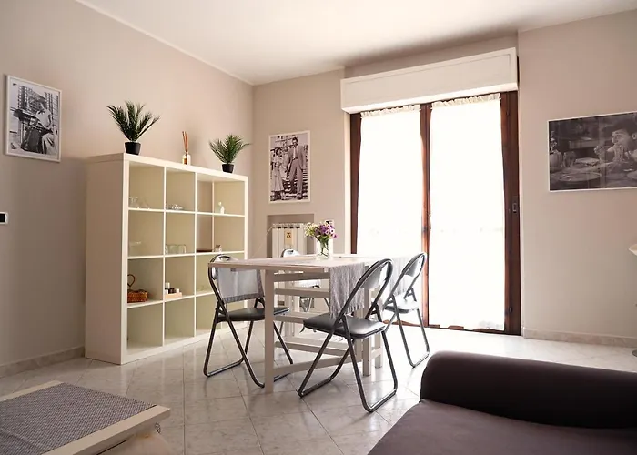 Roman Holiday House